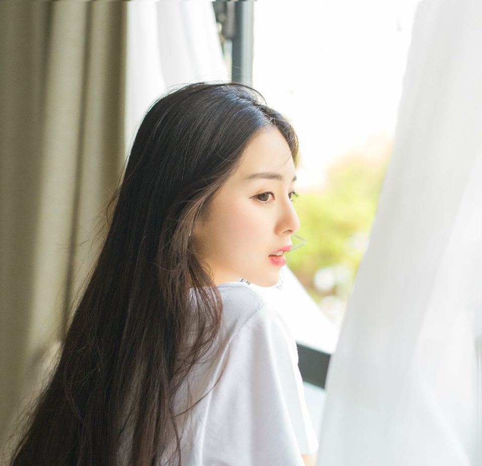 明明下流的人凑一起就叫上流社会。——韩寒